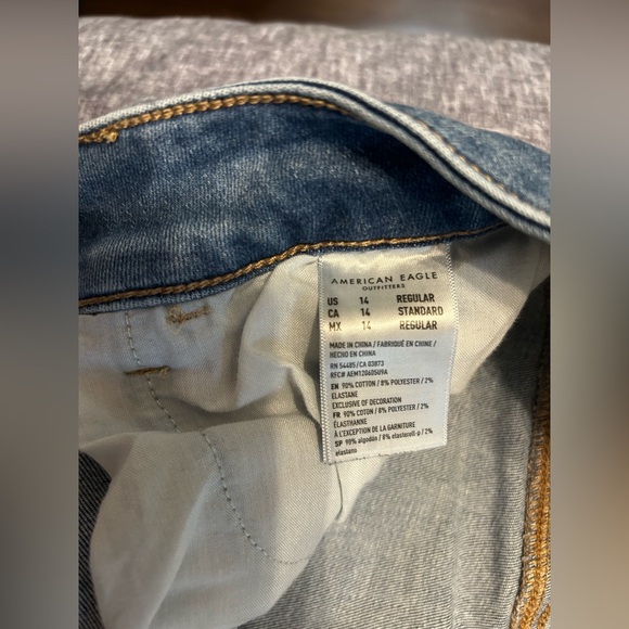 American Eagle Hi-Rise Jegging. Size 14 regular - Picture 3 of 5